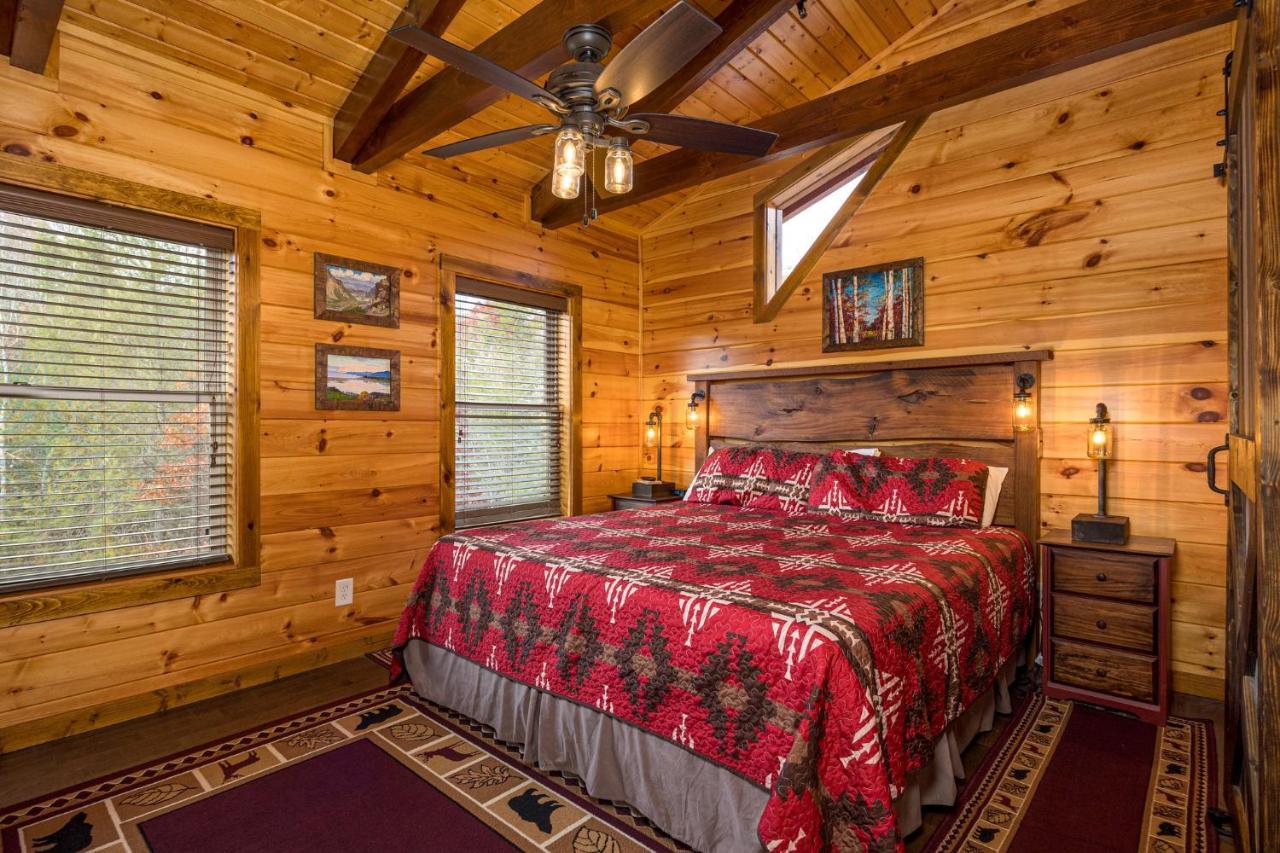 Ridge View Lodge Nature And Mountain View - Hot Tub - Firepit - Yard - Games Gatlinburg Εξωτερικό φωτογραφία