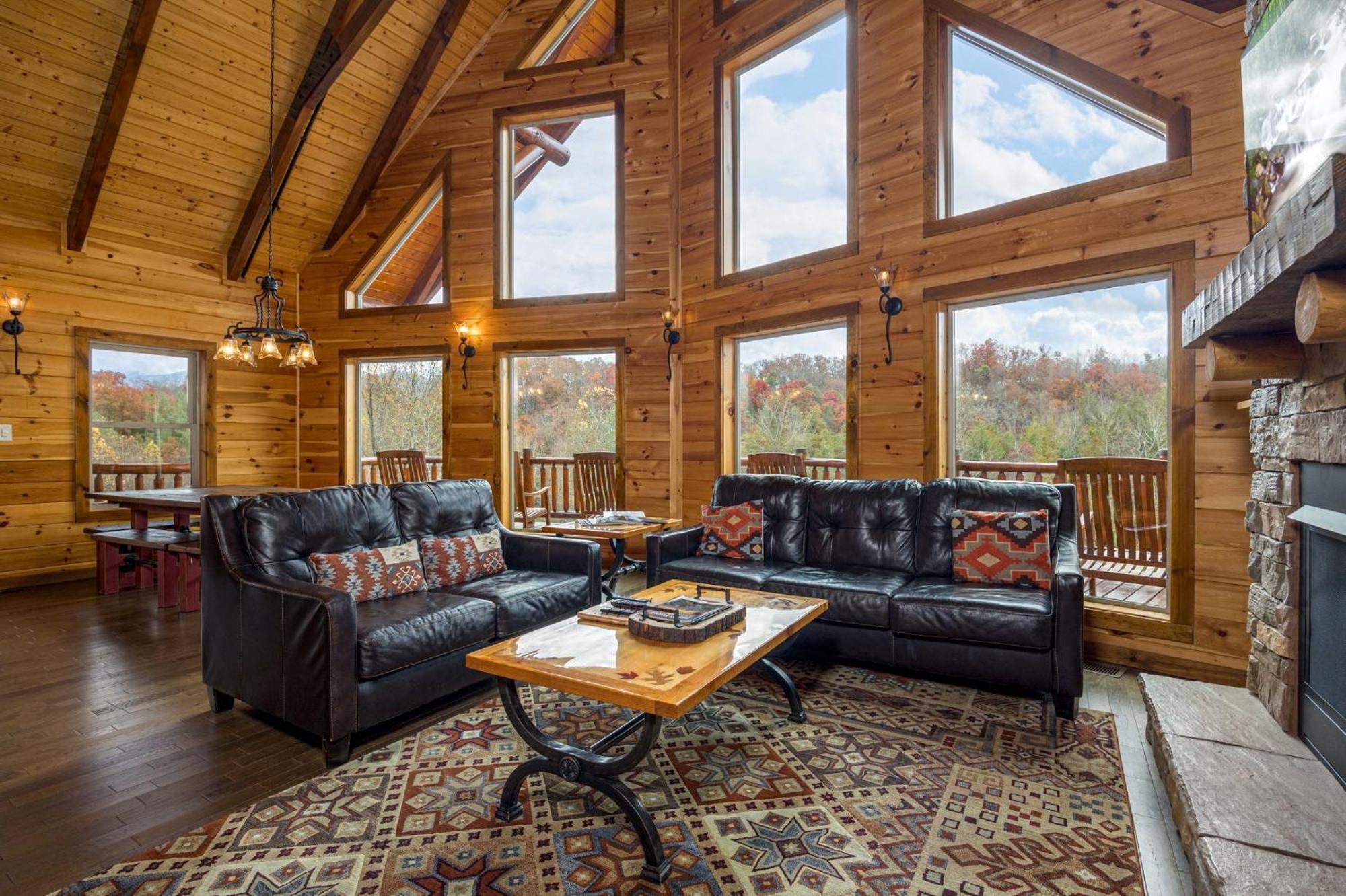 Ridge View Lodge Nature And Mountain View - Hot Tub - Firepit - Yard - Games Gatlinburg Εξωτερικό φωτογραφία