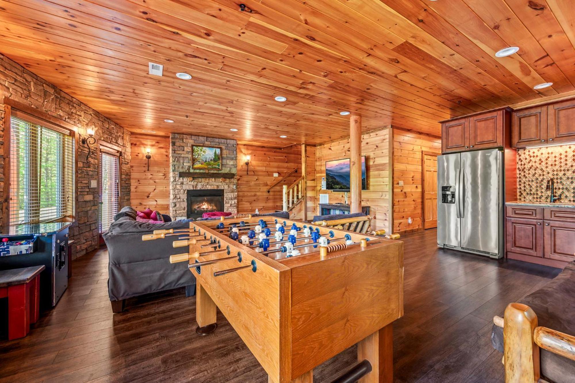 Ridge View Lodge Nature And Mountain View - Hot Tub - Firepit - Yard - Games Gatlinburg Εξωτερικό φωτογραφία