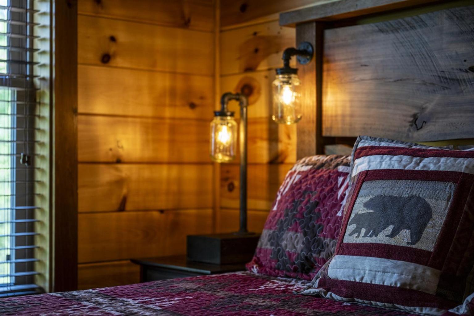 Ridge View Lodge Nature And Mountain View - Hot Tub - Firepit - Yard - Games Gatlinburg Εξωτερικό φωτογραφία